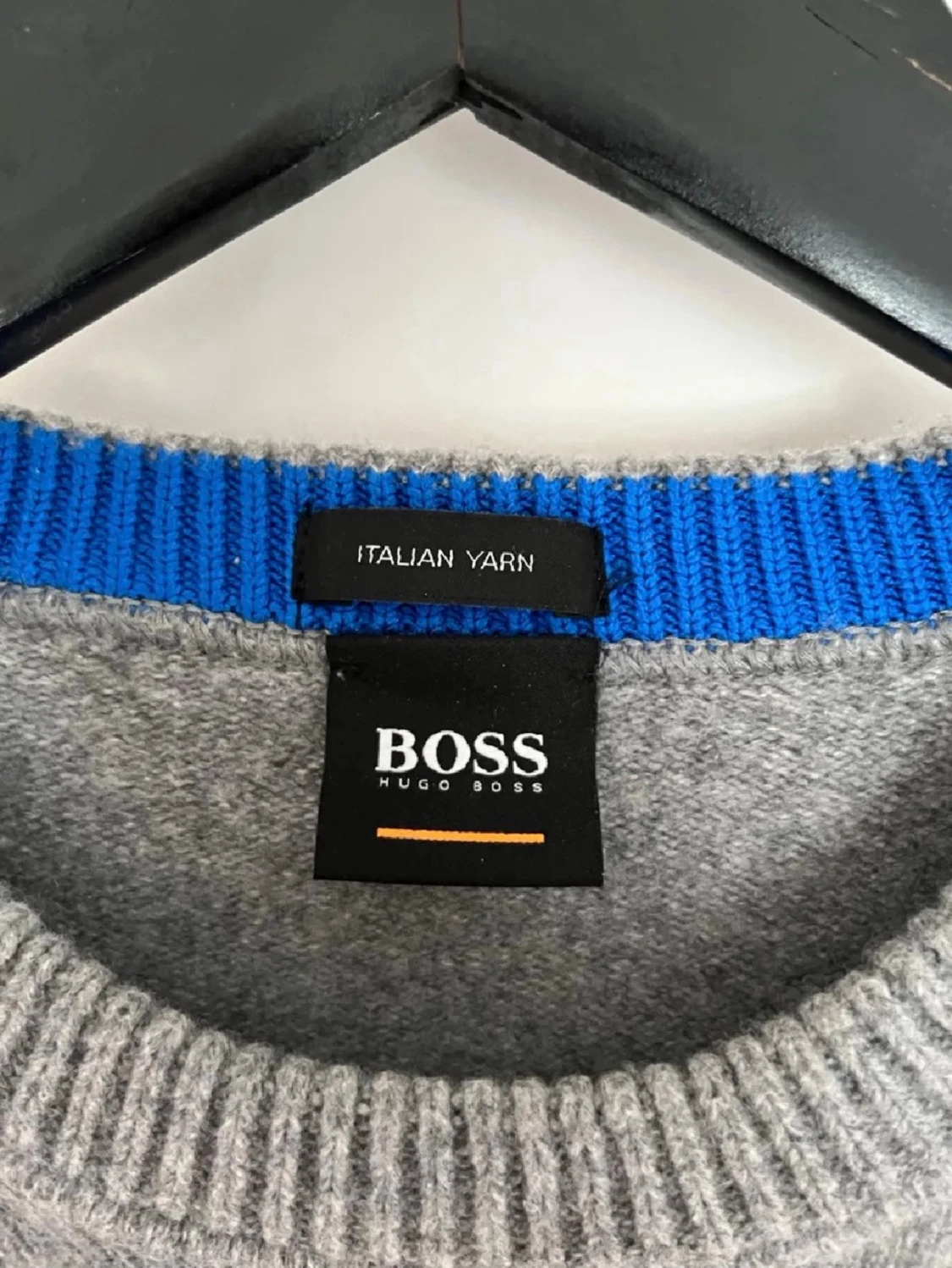 Grå stickad tröja från Hugo Boss - 4