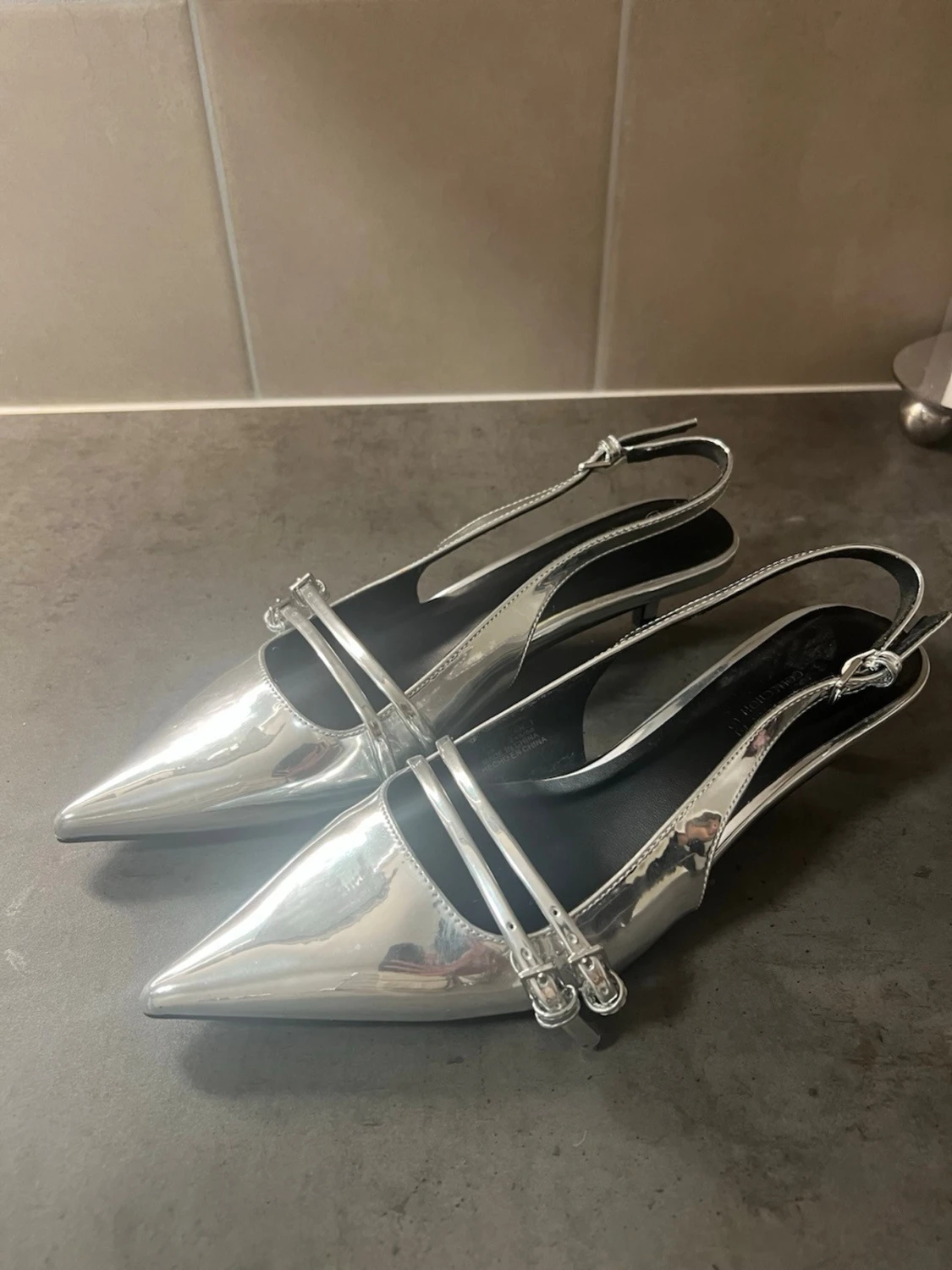Metallic silver klackskor - 3
