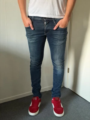 Replay jeans| 29/32 (5R) - Bra skick! Dm/Pm vid frågor/info! 