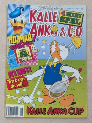 KALLE ANKA & C:0 - Serietidning nr 28 , 12 juli 1993 . På sista sidan hade serietidningen gått sönder lite och jag har tejpat det som gått sönder, visas på sista bilden. 4 mini spel medföljer inte.