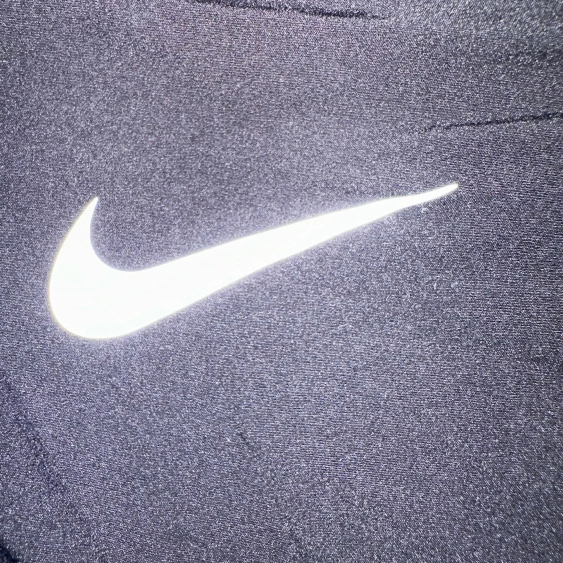 Svart vindjacka från Nike med huva - 1