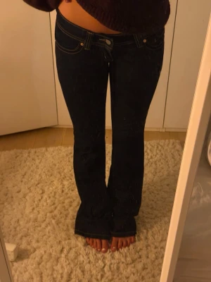 Abrand low waist bootcut jeans - Sååå snygga jeans från abrand, de är i mycket bra skick!!💗💗