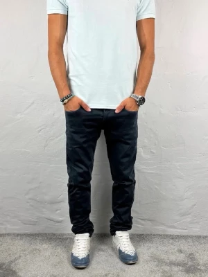 Replay jeans  - Ett par riktigt snygga jeans från Replay i storlek W28 L32 i modellen Anbbas Hyperflex 