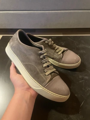 Lanvin - 7/10 Skick innersulorna är utbytta | nypris 5000kr mitt pris 799kr | Uk 7 motsvarar 41 - 42 