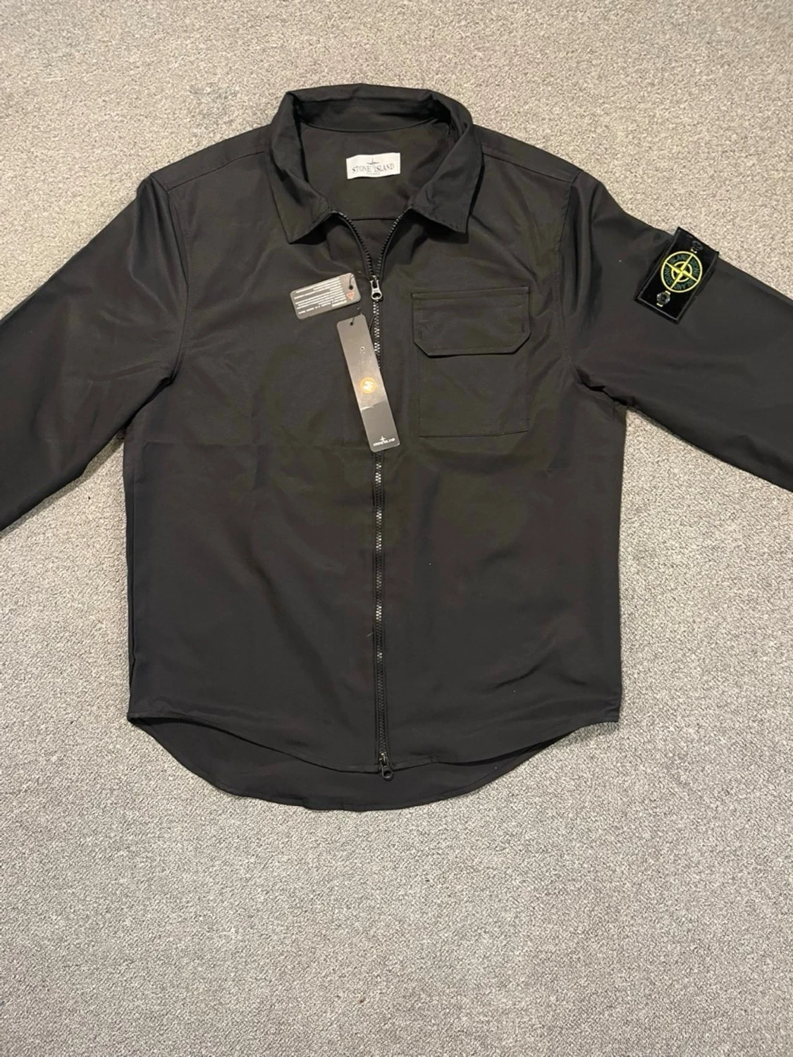Svart overshirt från Stone Island - 1