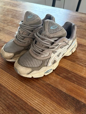 ASICS GEL NYC - Sneakers från Asics i kategorin ”Gel NYC” köpta från Asics hemsida garanterar att dom är Äkta. Pris kan diskuteras.