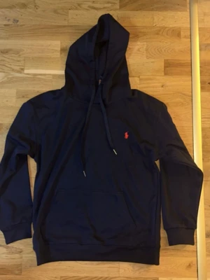 Polo ralph lauren hoodie - Helt ny oanvänt svart polo ralph lauren hoodie storlek xs-s