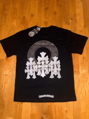 Svart chrome hearts T-shirt  - Svart chromey, schysst o skön. 