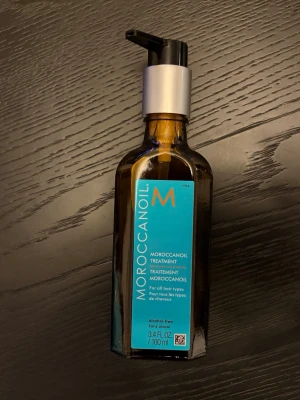 Moroccanoil Treatment 100 ml - Morrocanoil hår olja 100ml ungefär 85% kvar Originalpris 529kr