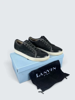 Lanvin DBB1 Sneakers - Skick: 9/10. | Ingår: endast skorna. | Nypris: +- 7700 SEK. | Givetvis äkta! Hör av er vid frågor. Storleken är UK8.