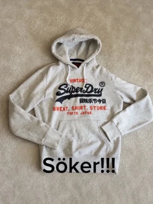 Superdry hoodie - Söker efter den superdry hoodie i stroken S och helst under 600kr och i bra skick