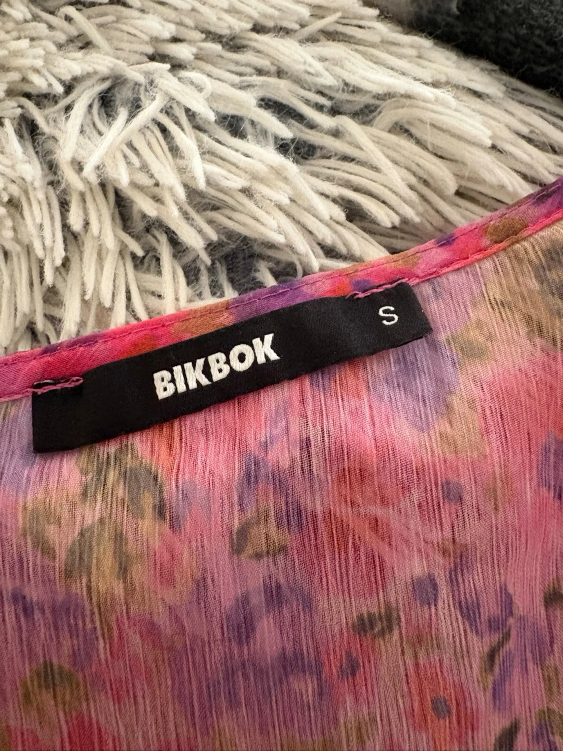 Blommig rosa blus från BikBok - 1