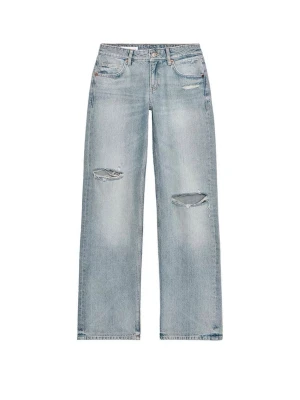 Straight Jeans  - Supersnygga och trendiga jeans från zara. Använda ett fåtal gånger och säljer för att de är för små ❤️
