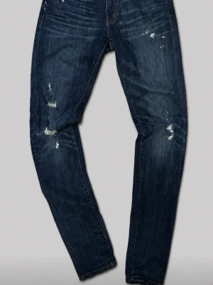 Denim & Supply RalphLauren Jeans -  Säljer nu dessa helt nya jeans fràn denim & supply Ralph Lauren ÄÏ Jeansen har riktigt snygga slitningar och inga hảl gảr rakt igenome De har även en unik wash som blir riktigt snygg med jeansen pa" Skriv vid funderingar 