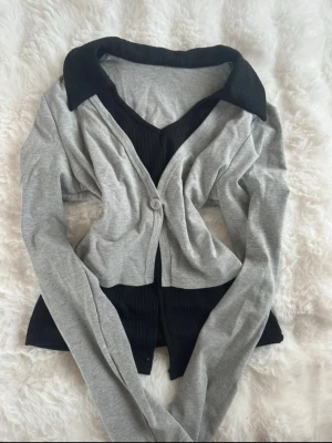 Grå och svart croppad cardigan - Koreansk/japansk stil, passar xs/s