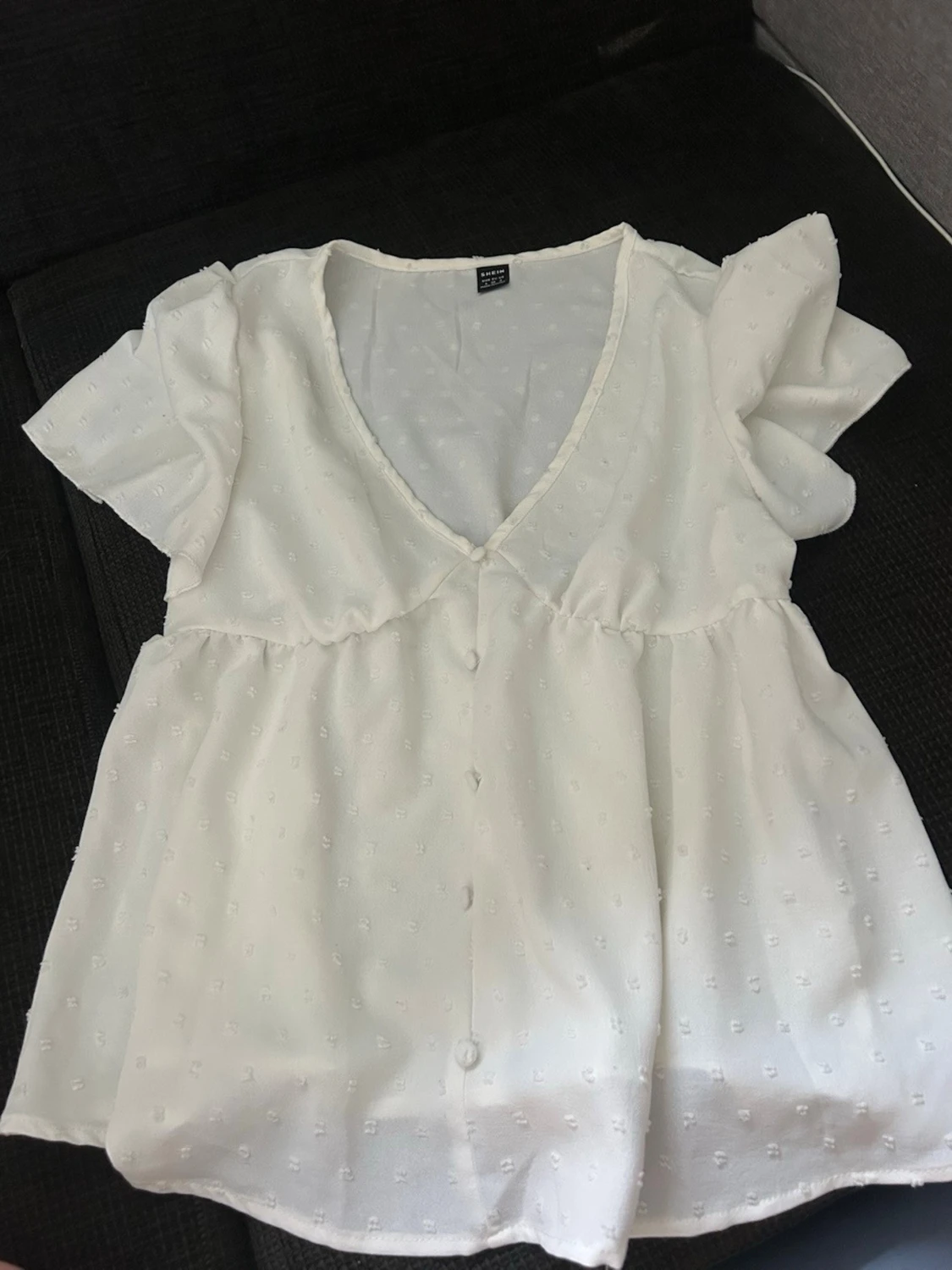 Vit blus med volangärm från SHEIN