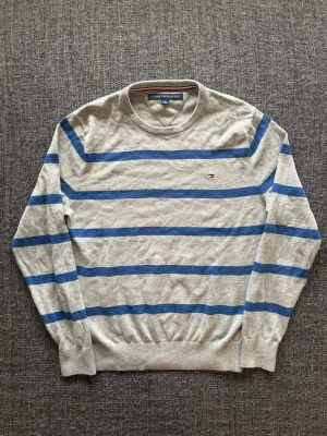 Tommy Hilfiger tröja  - Privat kund 😊 fint skick 