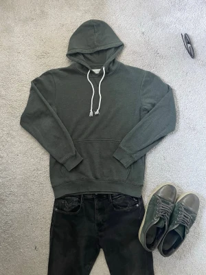 Pier one slimfit hoodie  - Slimfit S, passar de från ≈170-187 ungefär, slutsåld på zalando