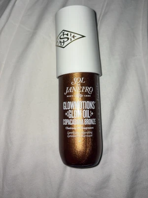Body oil sol de Janeiro  - Luktar jättegott och ger fin färg men bara inte använt.
