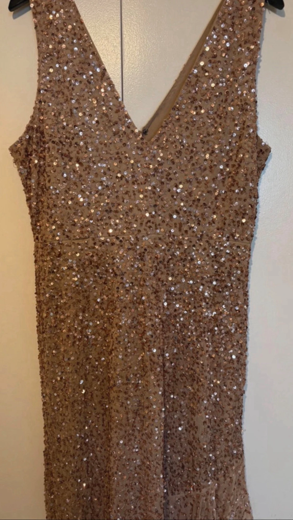 Glittrig klänning  - 1