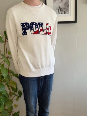Polo Hoodie  - Ralph Lauren | Hoodie | Mycket Bra | Pris: 499kr | Model: 176cm 65kg | Skriv vid minsta fråga och fundering. 📩