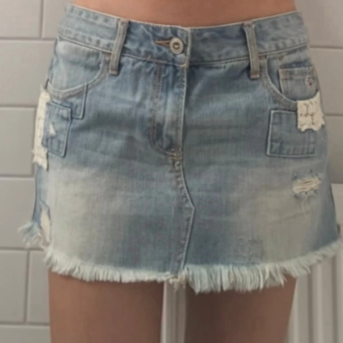 Ljusblå kort jeanskjol från Hollister - 5