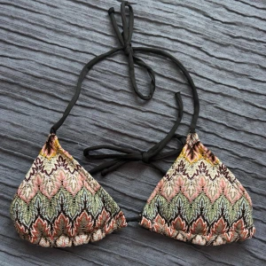 Missoni style bikini top - Strlk XS, från Design By Si💘
