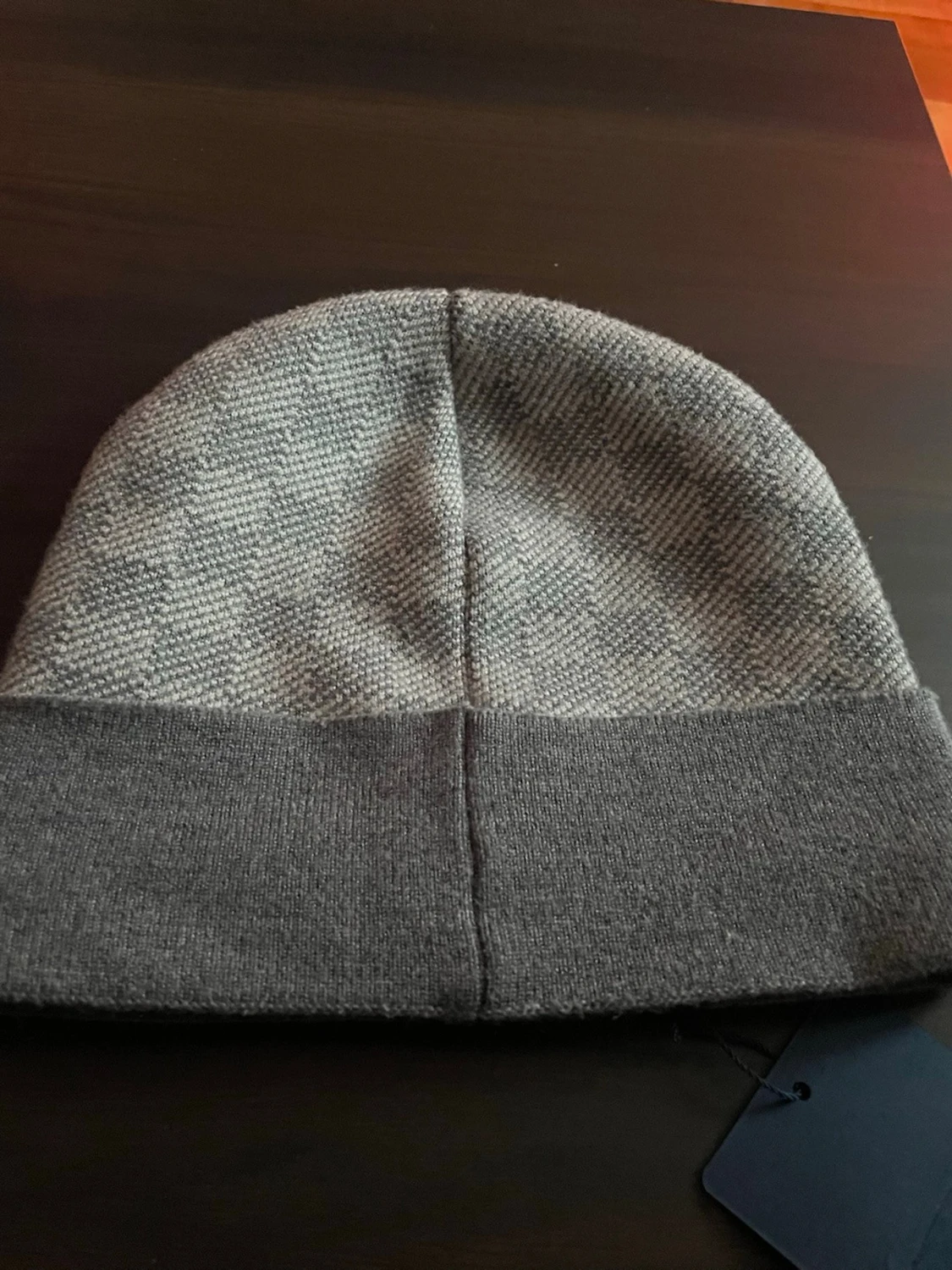 Grå mössa från Louis Vuitton - 1