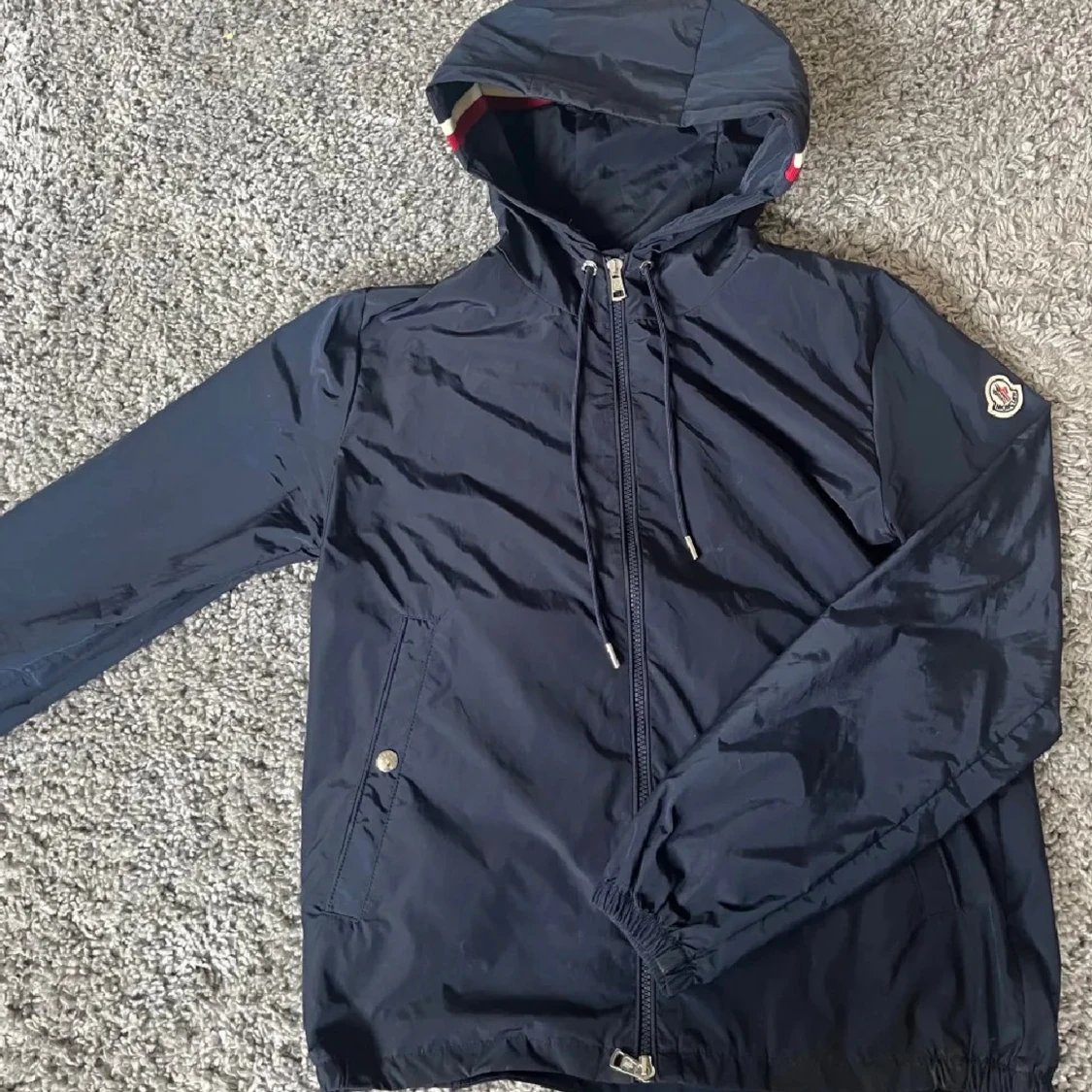 Mörkblå vindjacka från Moncler