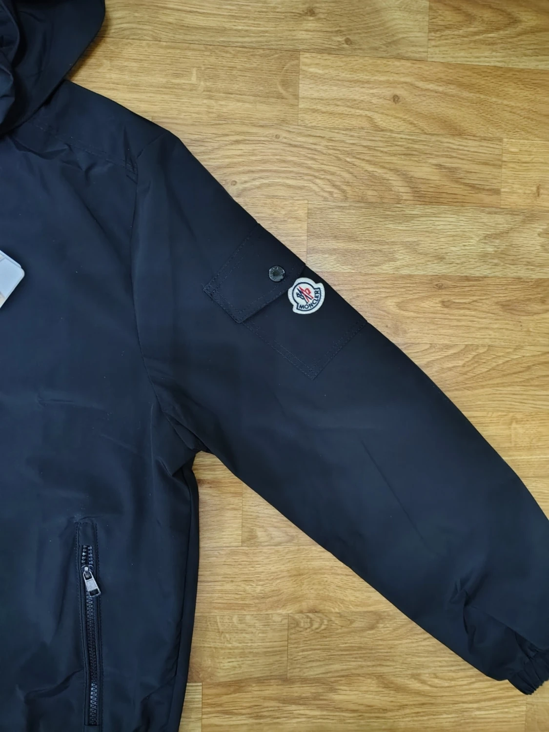 Svart vindjacka från Moncler - 4