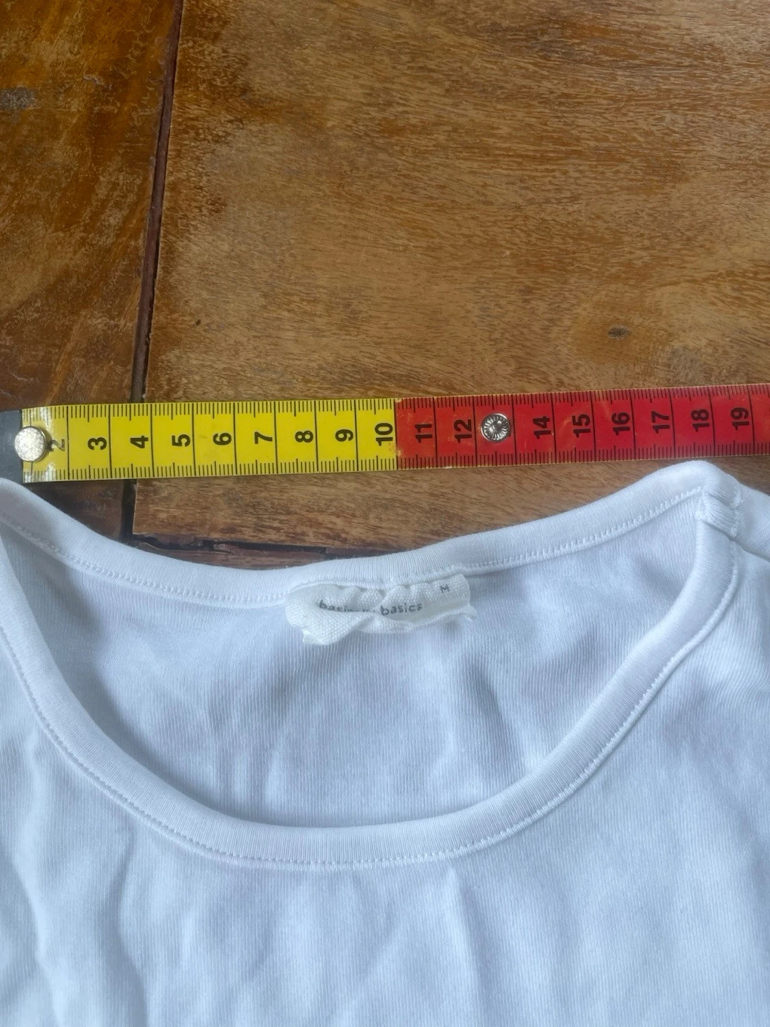 Vit basic t-shirt i bomull - 1