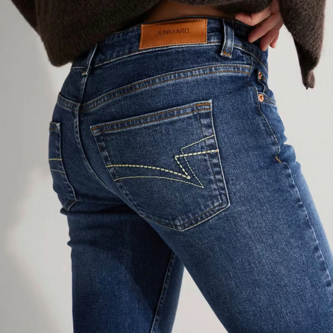 Bootcut low jeans - 1