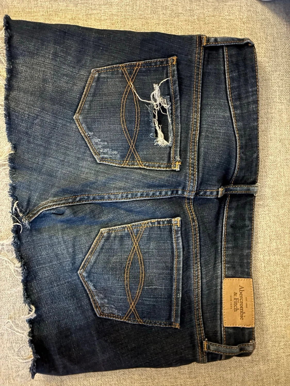 Skitsnygg jeanskjol - 1
