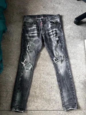 Dsquared2 jeans  - Används inte längre. Storlek S, förhandlingsbar 