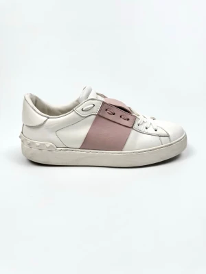 Valentino Open sneakers - Valentino Garavani Open sneakers. Storlek 36. Skick 8,5/10. Nypris ca 7700kr. 100% autentiska.