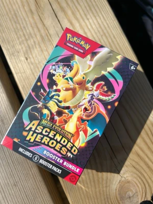 Ascended heroes booster bundle 6 pack  - Ascended heroes booster bundle 6 pack helt ny oöppnad med plast. Har kvitto, skickar samma dag eller dagen efter. 