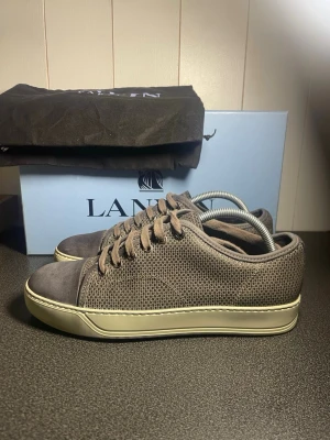 Lanvin Cap Toe   - lanvin skor | färg: grå | skick: mycket fint | storlek uk 5 (39-40) | ingår: allt og | skriv vid frågor | mvh MD closet 