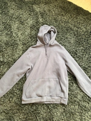 Mörkgrå hoodie - Mörkgrå hoodie