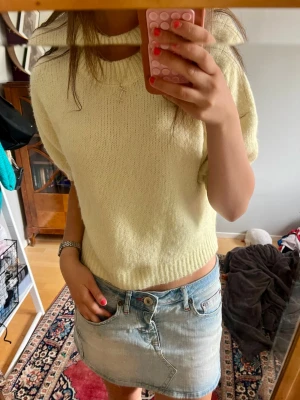 Stickad topp - Så fin och nästan aldrig använd!