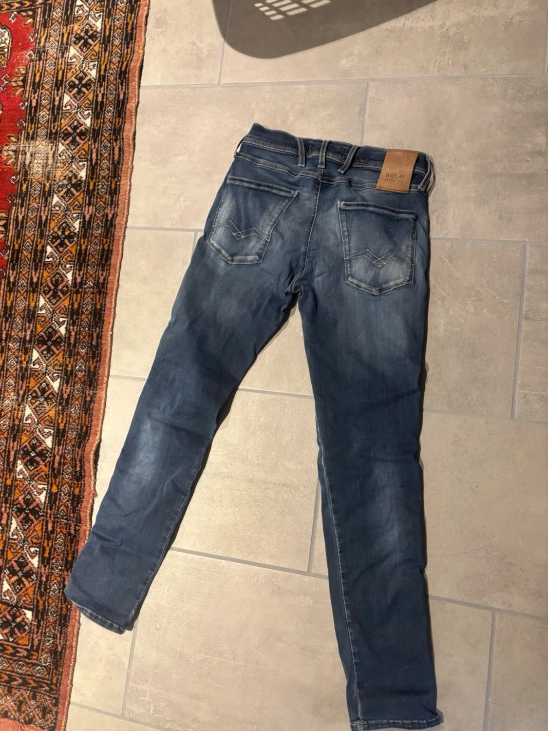 Blå jeans med slitningar hyperflex - 1