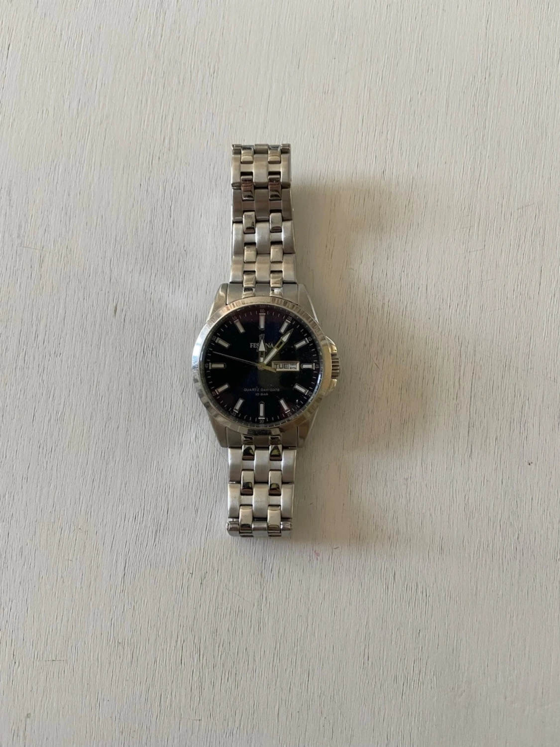 Silverfärgad klocka från Festina