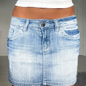 Jeanskjol - Midjemått: 37cm rakt över 💗