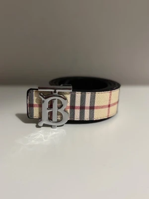 Burberry bälte - Helt ny
