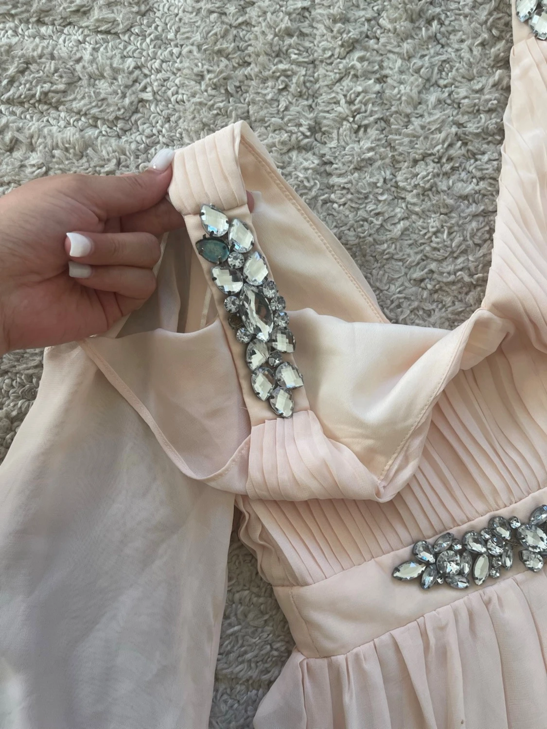 Ljusrosa långklänning med strassdetaljer - 6