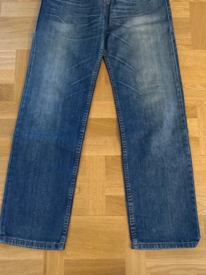 Jeans Levi  - Levi jean 