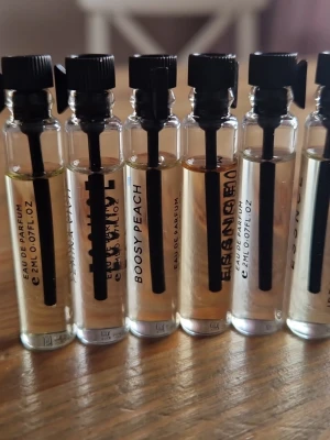 6 nya testers från Essnce  - Helt nya, aldrig öppnade. Carashmallow, Femina vivit, Boosy peach, orange blossom, Sweet cara, Irresistible enigma. 