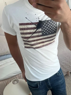 Concrete ink t shirt  - Nytt skick 