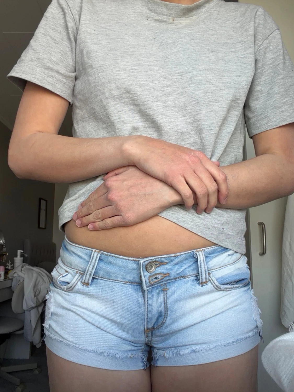 Ljusblå lågmidjade jeansshorts från Tally weijl - 2
