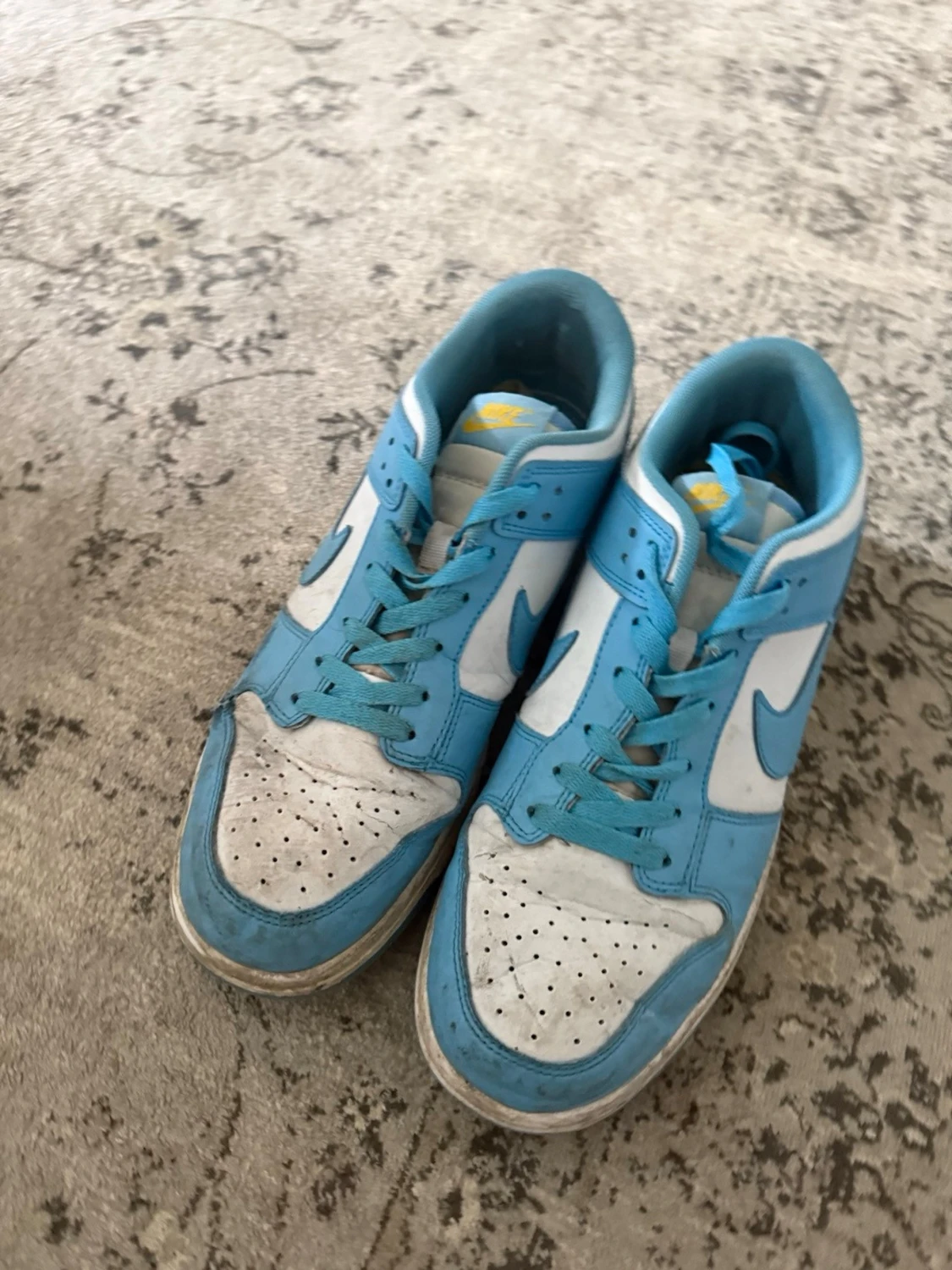 Nike Dunk Low blå och vita sneakers - 1