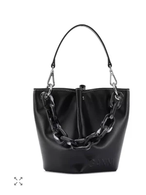 GANNI Diamond bucket bag - Drömmig ny väska, aldrig använd. Slutsåld på GANNI. Alla band är avtagbara. 🩷🎀 Nypris 3700kr. 